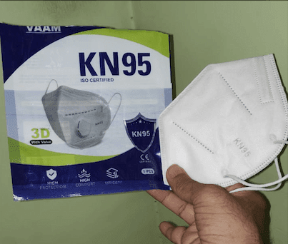 MedPlus in the dock: Package shows with respirator; mask delivered without valve 5